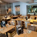 فندق Headfort Arms 4*