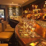 Headfort Arms فندق