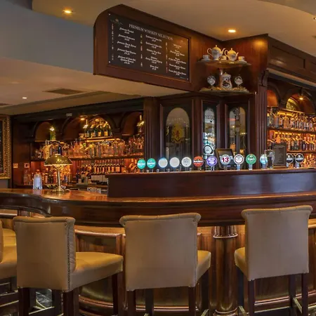 Headfort Arms 4*