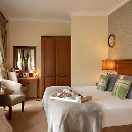 Otel Headfort Arms 4*