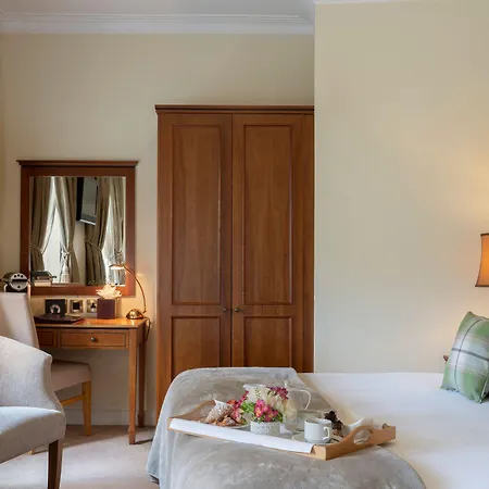 Headfort Arms Hotel 4*
