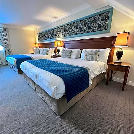 Headfort Arms Hotel 4*