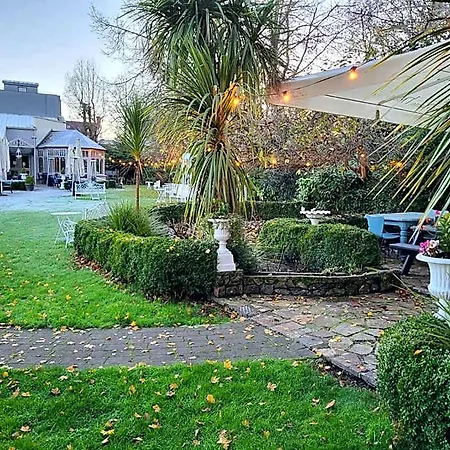 Hotel Headfort Arms