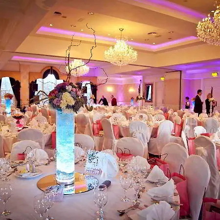 Headfort Arms Hotel 4*