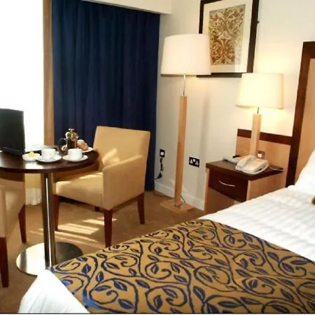 Headfort Arms 4*