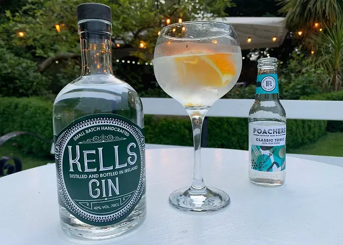 Headfort Arms מלון 4*