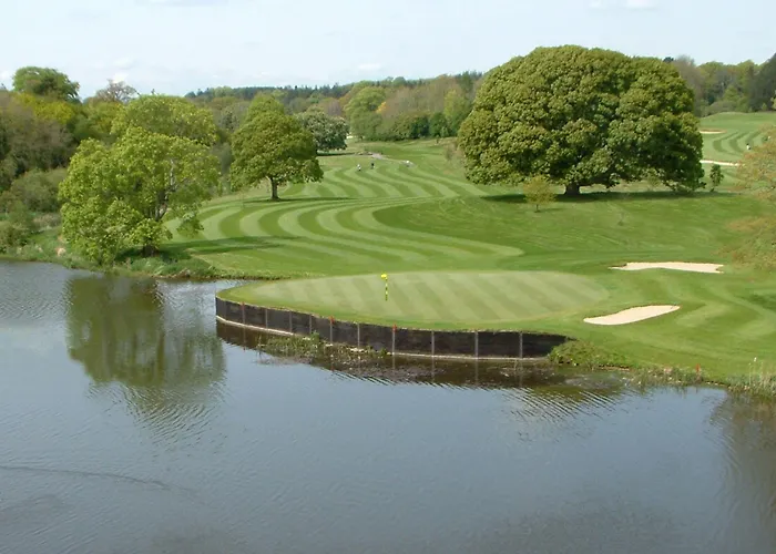 מלון Headfort Arms