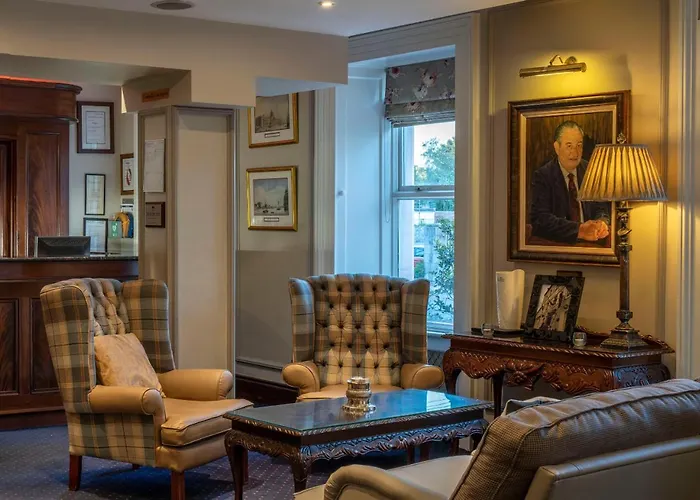 Headfort Arms Hotel 4*